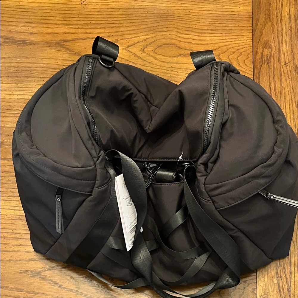 Joan & David 21” weekender duffle, NWT - Picture 5 of 15